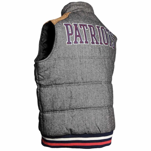 New England Patriots Legacy Button-Up Reversible Vest - Gray - Picture 3 of 9